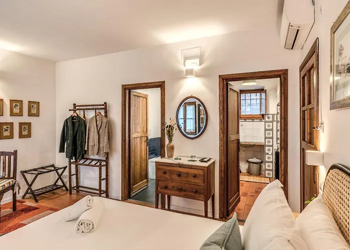Maya Rhome Trastevere *